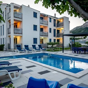 Apartment Adorami