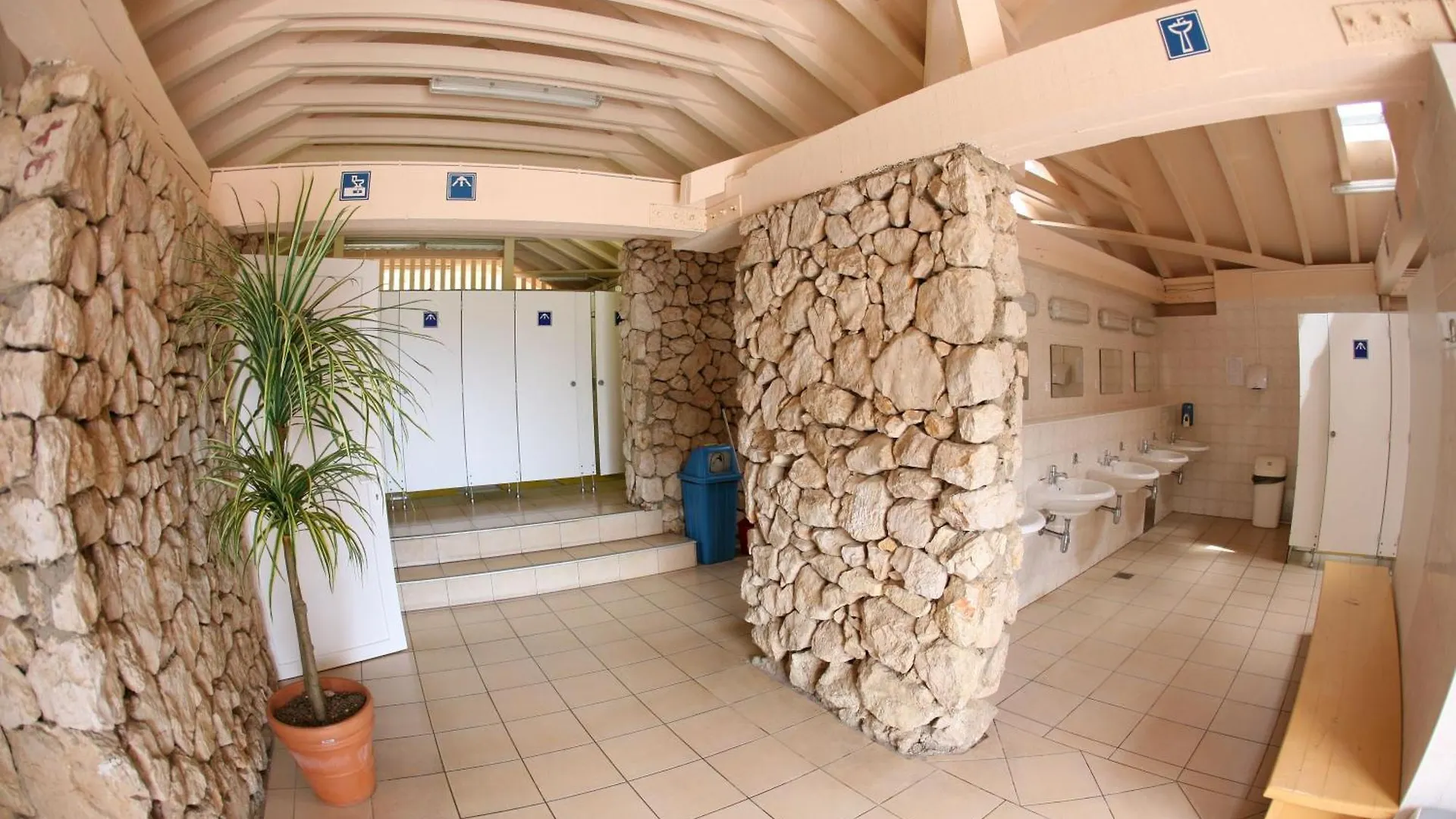 **** Ferienpark Camping Bunculuka Baška Kroatien